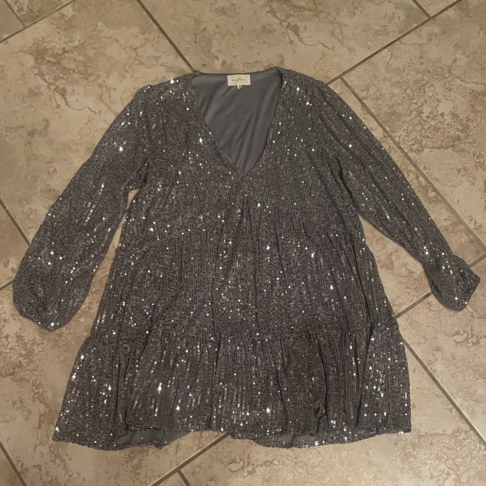 Mellóday XS silver sequin top
